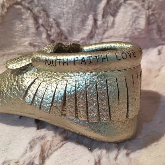 First Steps Platinum Metallic Leather Moccasins - Picture 2 of 5